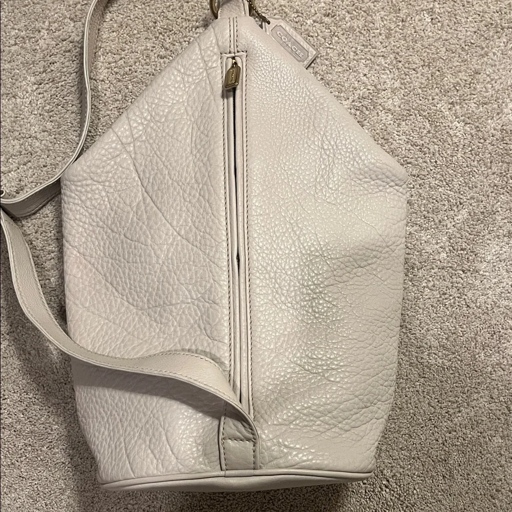 Vintage Coach Sonoma Cream Sling/Shoulder Bag  NWOT! Soft, Pebbled Leather - Picture 5 of 10